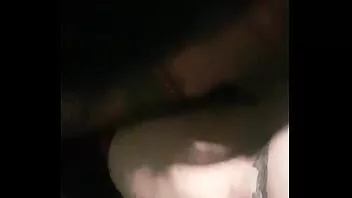 Afspelen Agressieve, wanhopige lul zuigt mijn postbode in onze gemeenschappelijke opslag terwijl ik mijn sleutels van het appartement verloor
