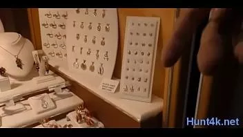 play فانغ عمل مبهج من قبل كتي الشباب الساحق