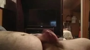 Afspelen Een man die echt geil is en een vrouwelijke partner nodig heeft 7