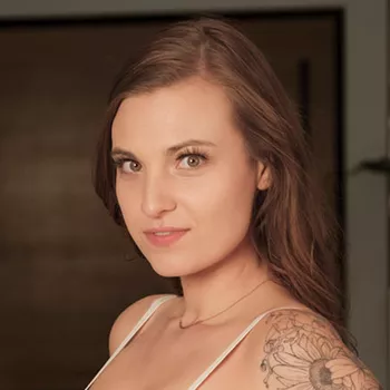 Pornstar Kenzie Love
